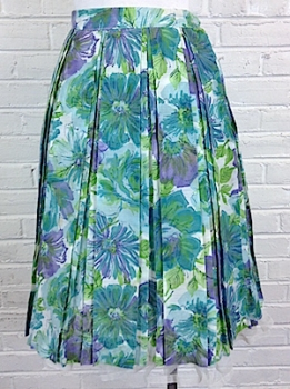 (24" waist) Women's Vintage 60's Pleated Skirt. Watercolor-esque Floral Print