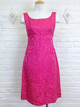 (XS) Women's Vintage 60's Dress. Hot Pink Brocade w/ Sswirly Abstract Vine Motif.