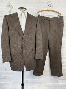 (43,35x28) Men's Vintage 70's 2pc Suit.Chocolate Brown w/Off- White & Rust Circles. As-Is.